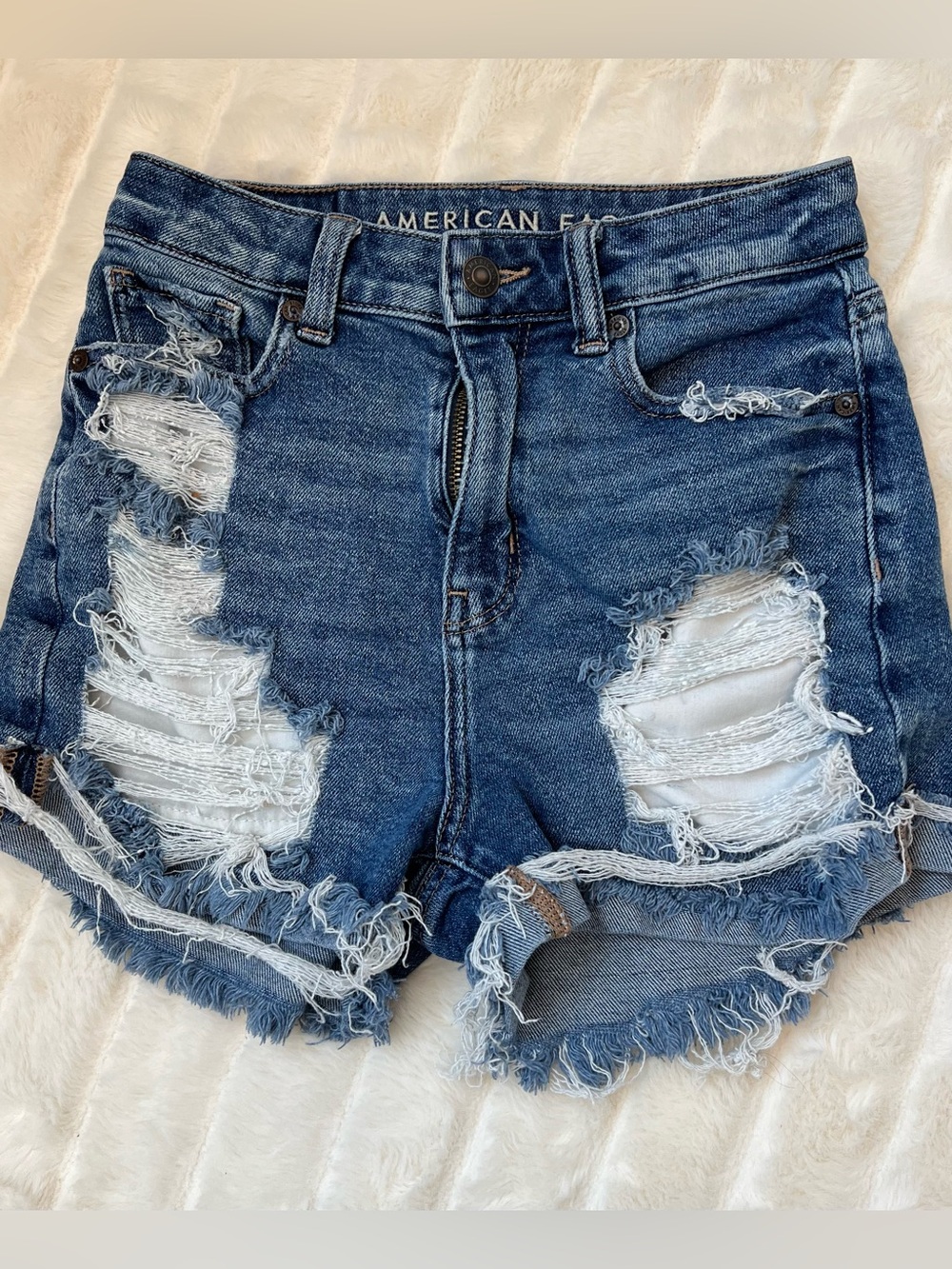 American Eagle Size 00 Mom Shorts Denim Jeans Distressed Cuffed High Waisted